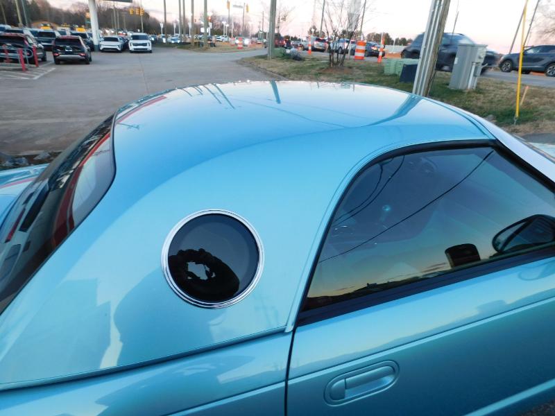 Ford Thunderbird Deluxe 2002