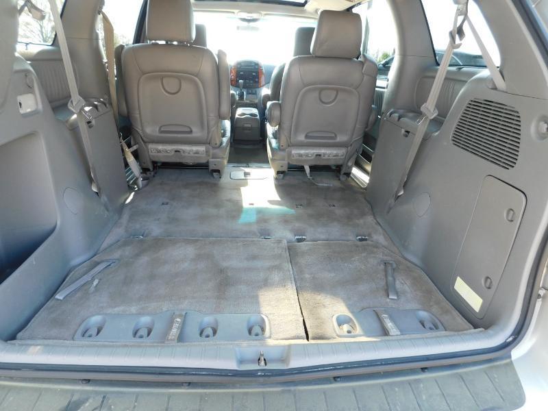 Toyota Sienna XLE FWD 2009