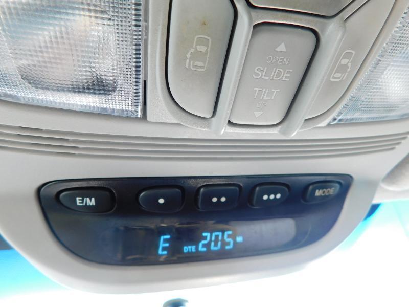 Toyota Sienna XLE FWD 2009