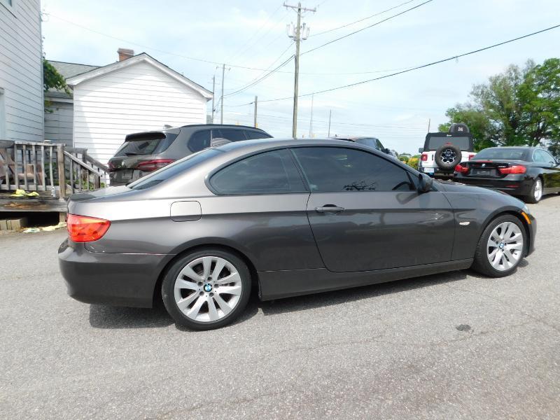 BMW 3-Series 328i Coupe 2011