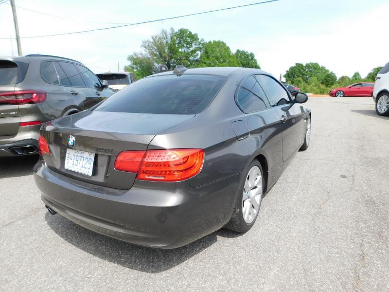 BMW 3-Series 328i Coupe 2011