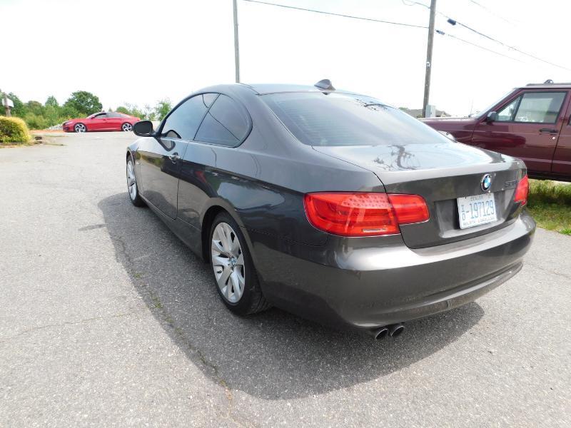 BMW 3-Series 328i Coupe 2011