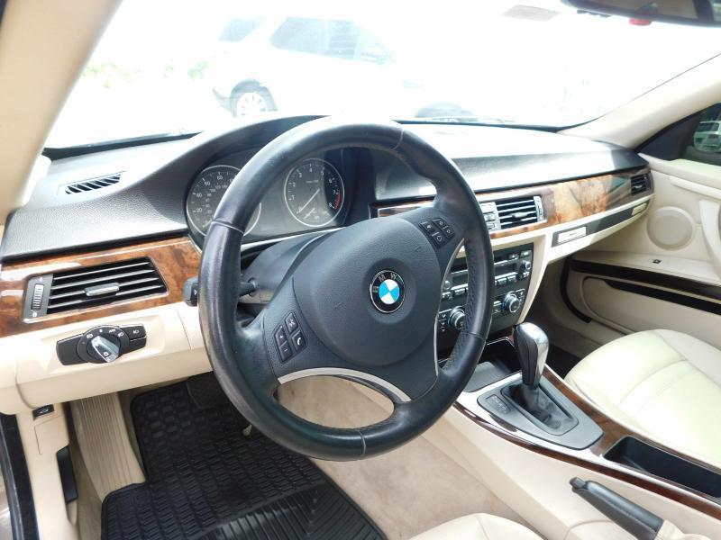 BMW 3-Series 328i Coupe 2011