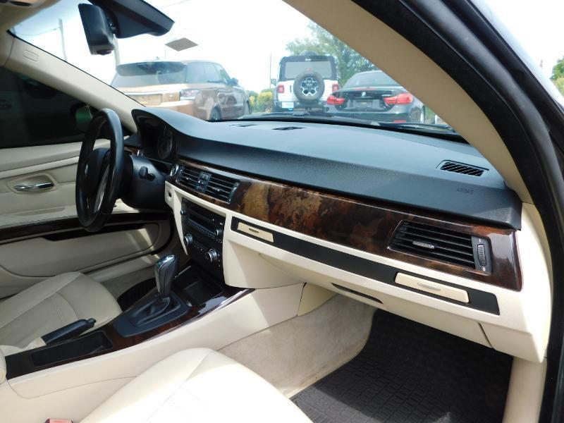 BMW 3-Series 328i Coupe 2011