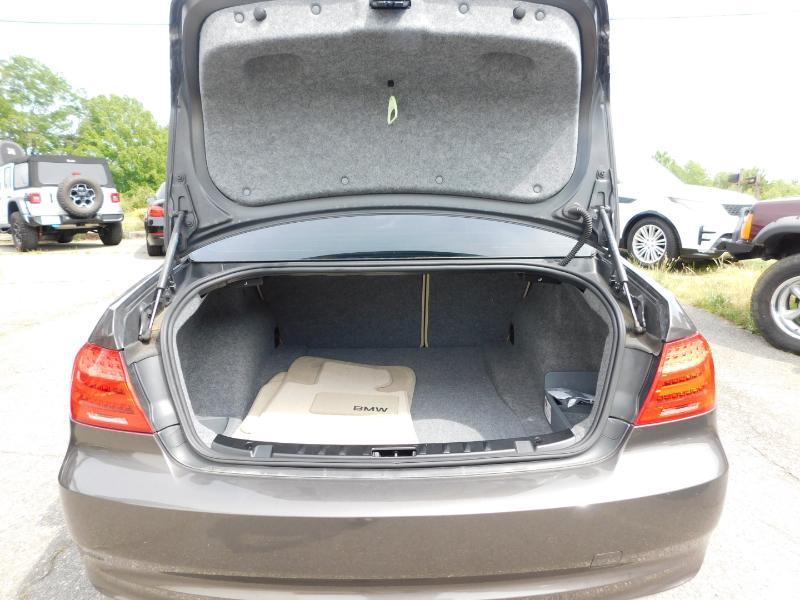 BMW 3-Series 328i Coupe 2011