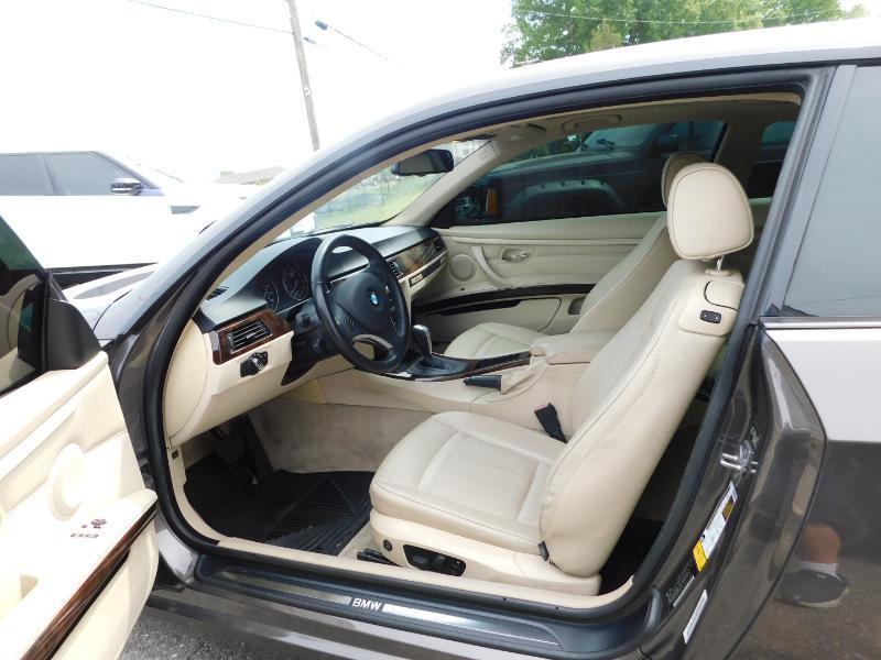 BMW 3-Series 328i Coupe 2011