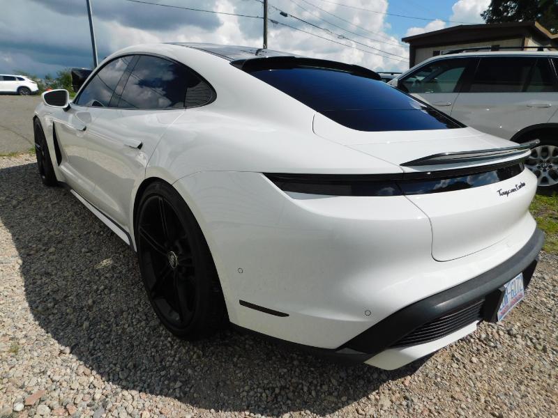 Porsche Taycan Turbo 2020