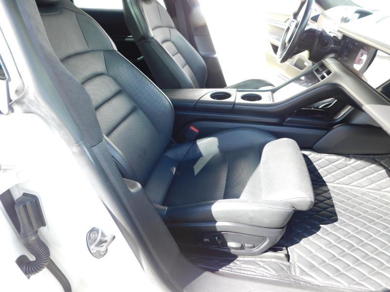 Porsche Taycan Turbo 2020