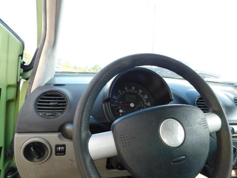 Volkswagen New Beetle GL 2002