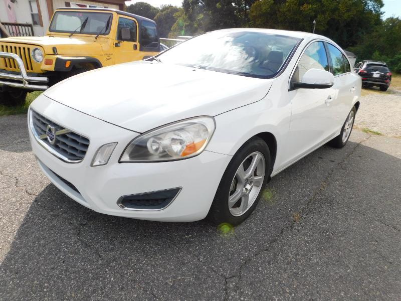 Volvo S60 T5 2012