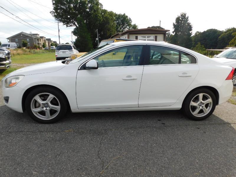 Volvo S60 T5 2012