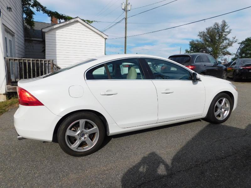 Volvo S60 T5 2012