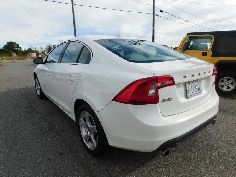 Volvo S60 T5 2012