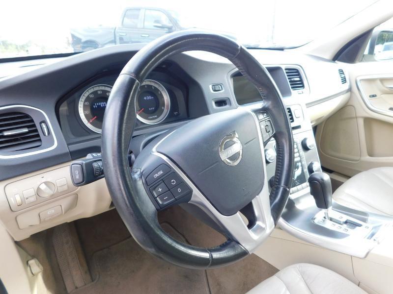 Volvo S60 T5 2012