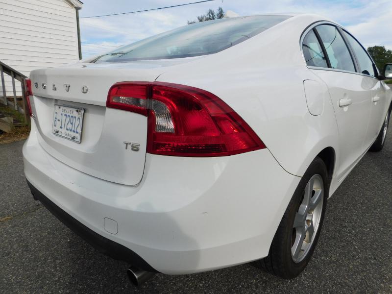 Volvo S60 T5 2012