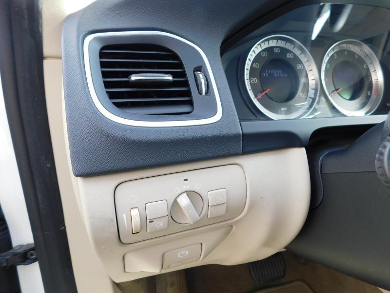 Volvo S60 T5 2012