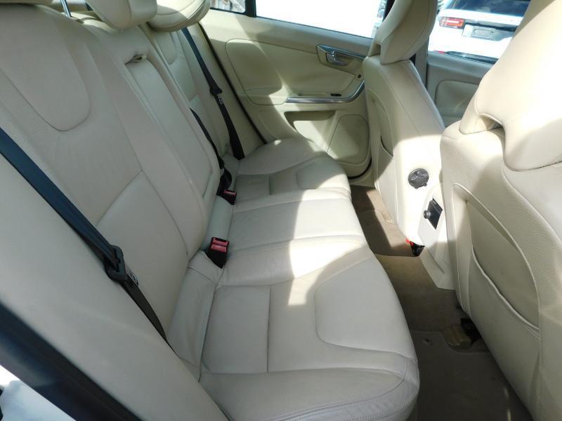 Volvo S60 T5 2012