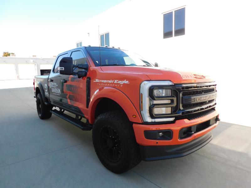 Ford F-250 SD Lariat Crew Cab 4WD 2025