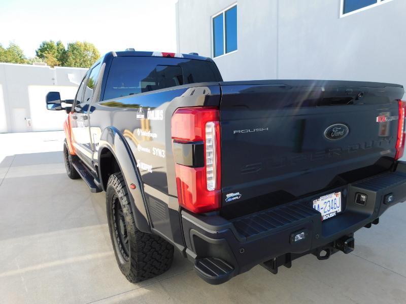 Ford F-250 SD Lariat Crew Cab 4WD 2025