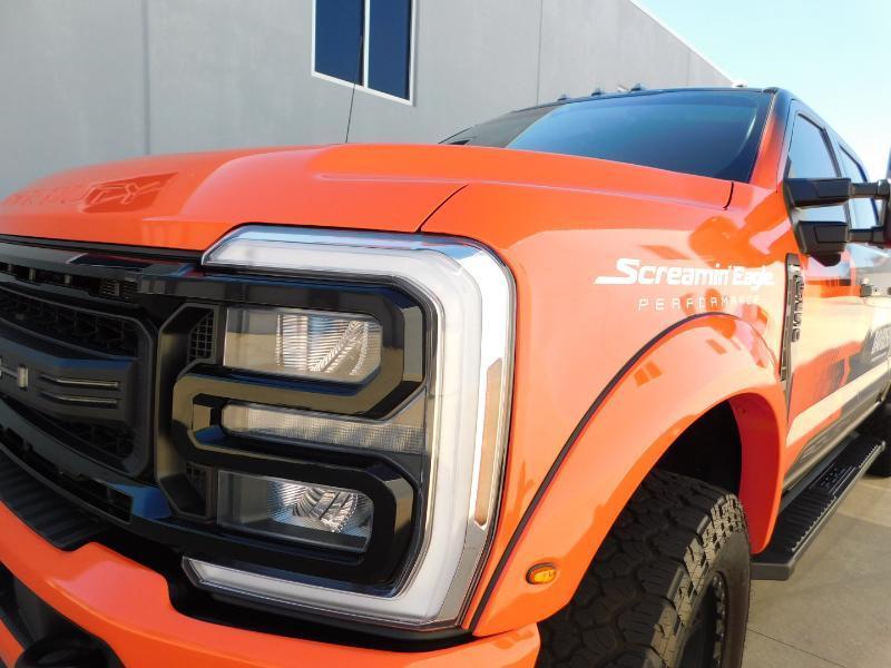 Ford F-250 SD Lariat Crew Cab 4WD 2025