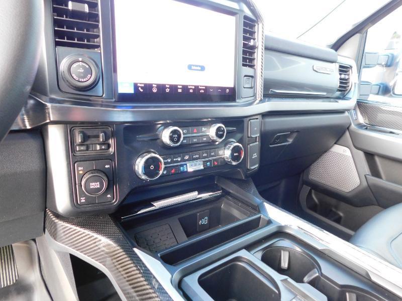 Ford F-250 SD Lariat Crew Cab 4WD 2025