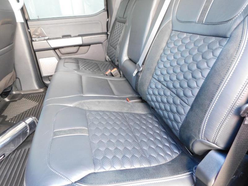 Ford F-250 SD Lariat Crew Cab 4WD 2025