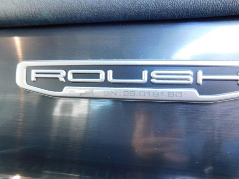 Ford F-250 SD Lariat Crew Cab 4WD 2025