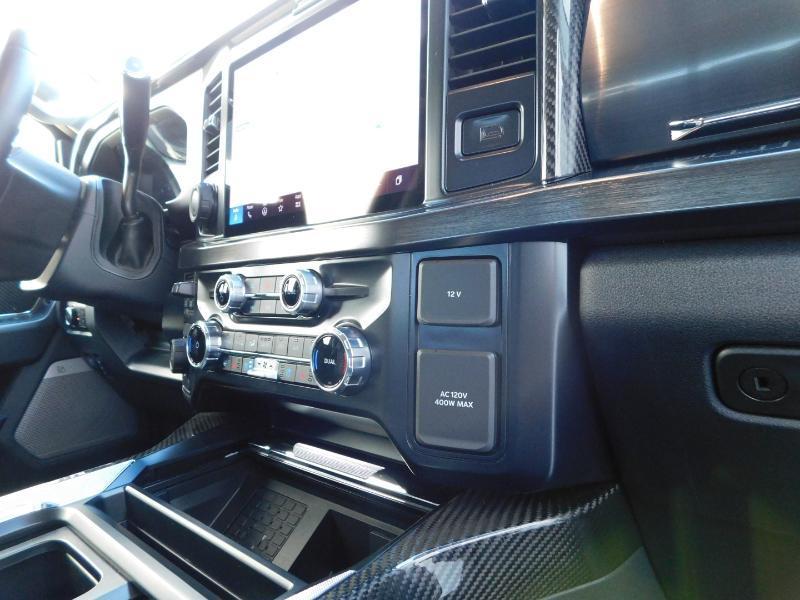 Ford F-250 SD Lariat Crew Cab 4WD 2025