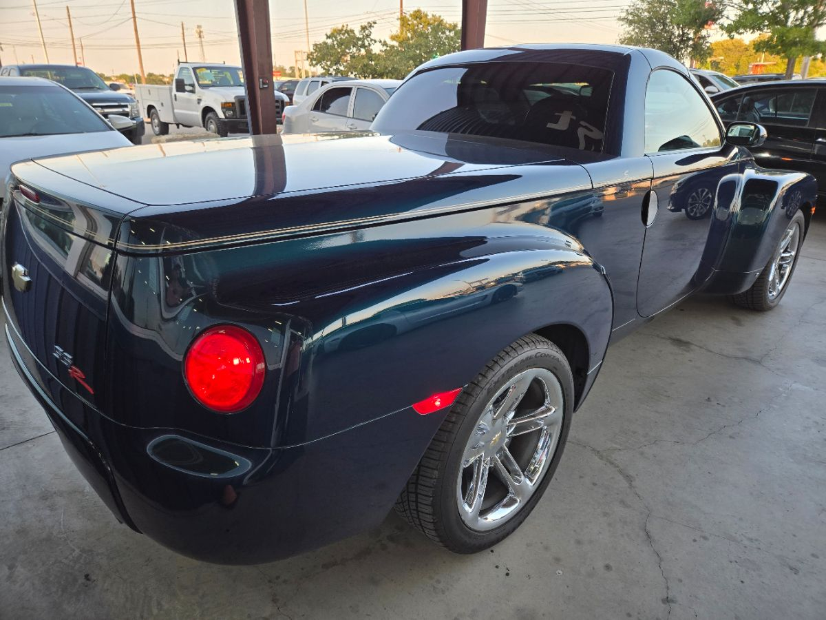 2006 Chevrolet SSR Base photo 4