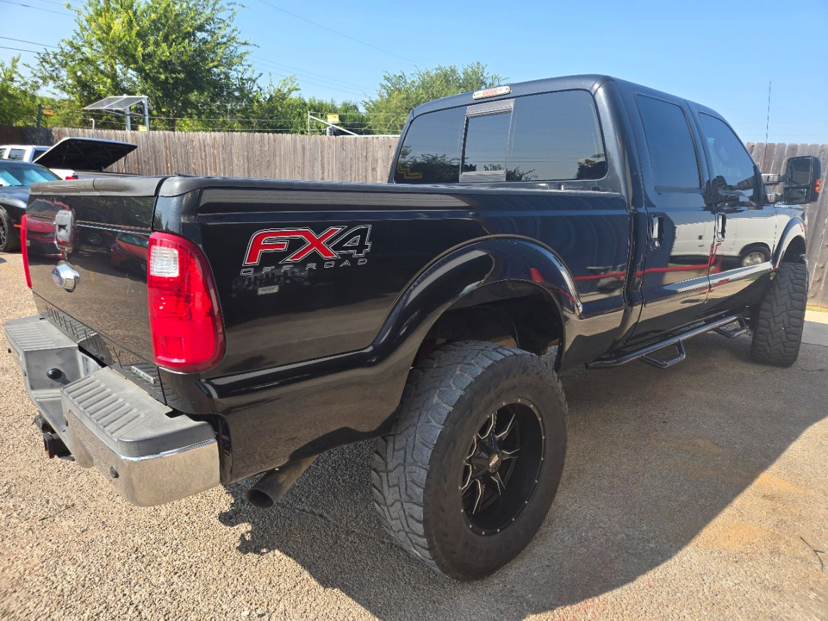 2015 Ford F-250 Lariat photo 2