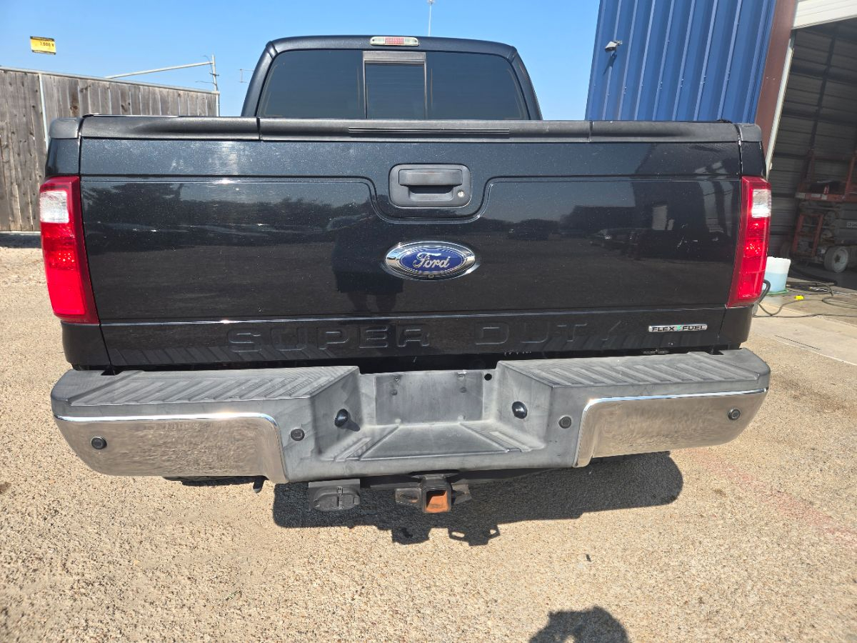 2015 Ford F-250 Lariat photo 3