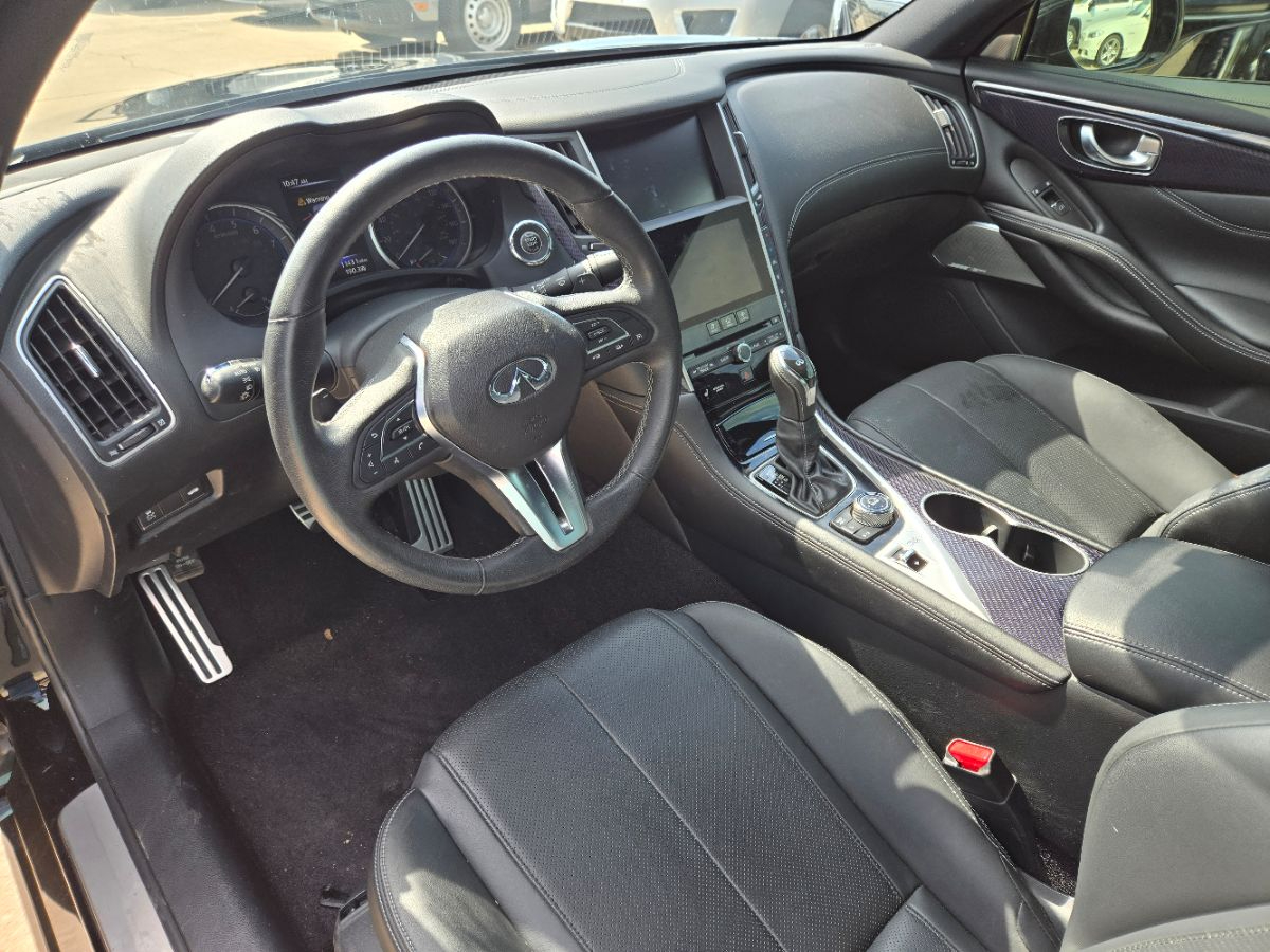 Infiniti Q60 Red Sport 400 RWD 2018