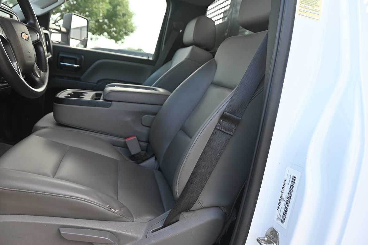 Chevrolet Silverado MD 2WD Reg Cab Work Truck 2022