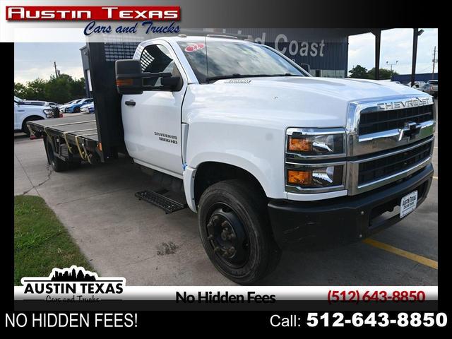 White 2022 Chevrolet Silverado 5500HD Chassis Pickup Truck Rear-Wheel Drive Automatic