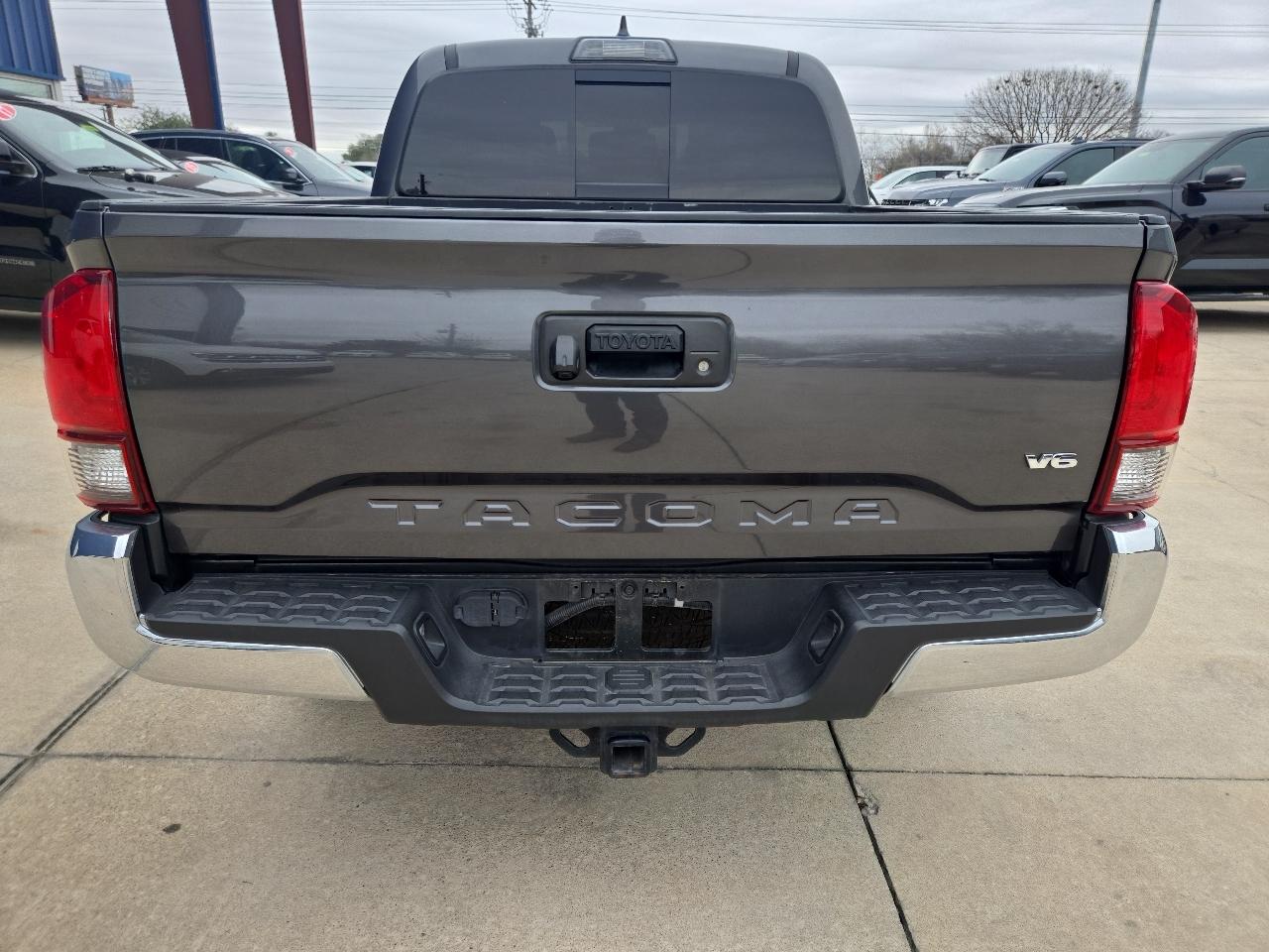 Toyota Tacoma 2WD Double Cab V6 AT SR5 (Natl) 2018