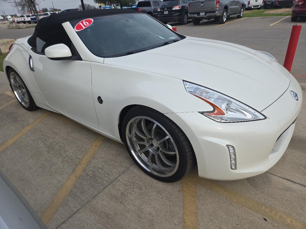 Nissan 370Z 2dr Roadster Manual Touring 2016