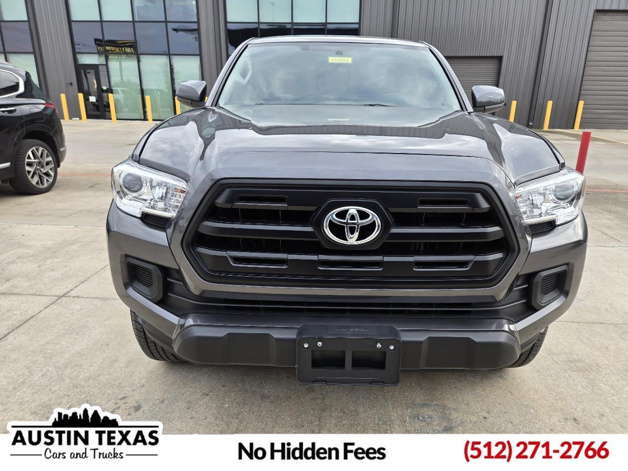 2017 Toyota Tacoma SR5 Double Cab 5' Bed I4 4x2 AT (Natl)