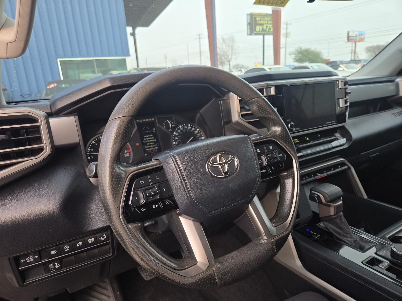 Toyota Tundra 4WD SR5 CrewMax 5.5' Bed (Natl) 2022