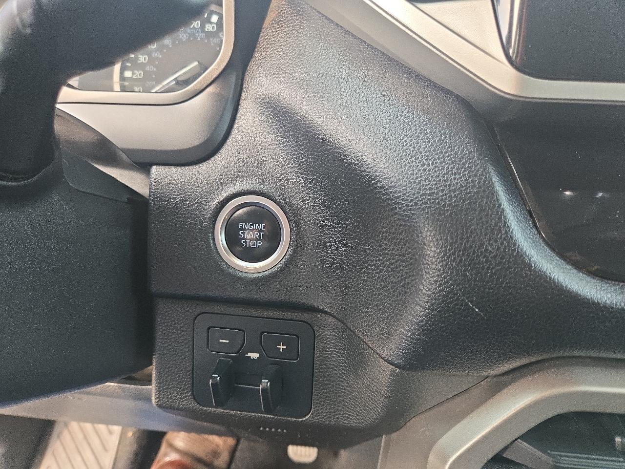 Toyota Tundra 4WD SR5 CrewMax 5.5' Bed (Natl) 2022