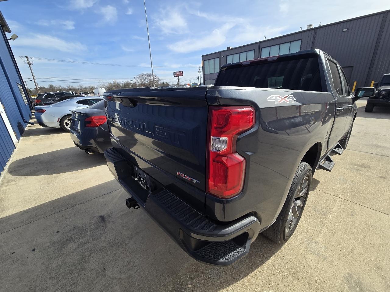 Chevrolet Silverado 1500 LTD 4WD Crew Cab 147" RST 2022