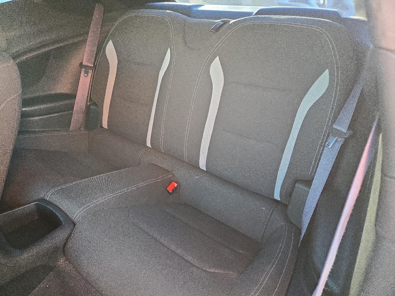 Chevrolet Camaro 2dr Cpe 1LT 2017