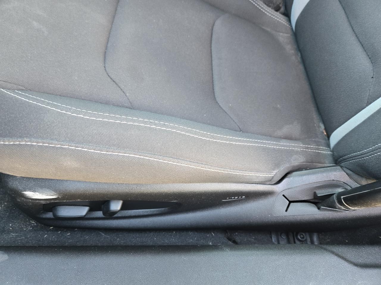 Chevrolet Camaro 2dr Cpe 1LT 2017