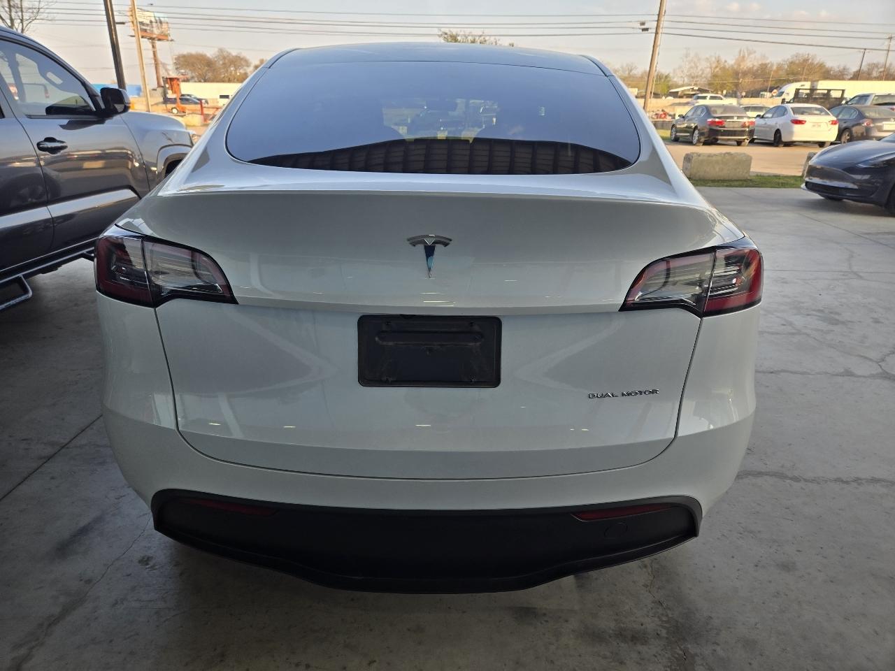 Tesla Model Y Long Range AWD 2023
