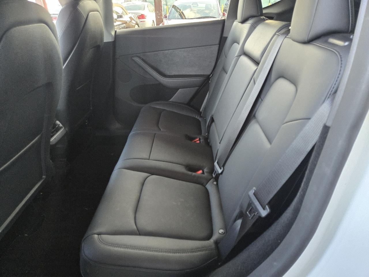 Tesla Model Y Long Range AWD 2023