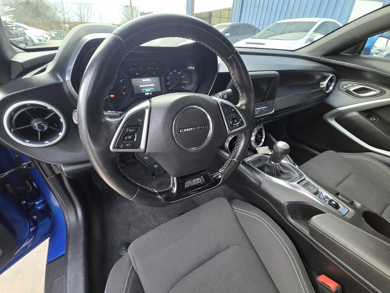 Chevrolet Camaro 2dr Cpe 1LS 2017