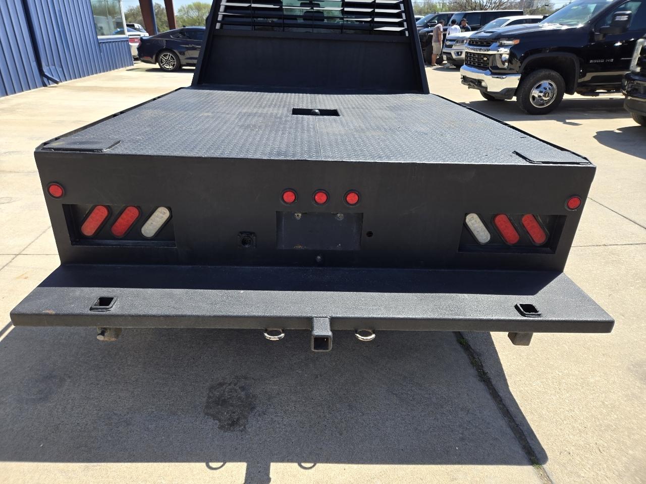 Ford Super Duty F-350 DRW XLT 2WD Crew Cab 8' Box 2019