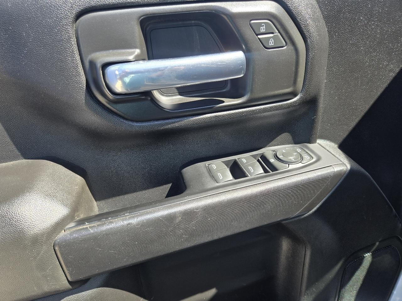 GMC Sierra 3500HD CC 2WD Crew Cab 177" WB, 60" CA Pro 2023