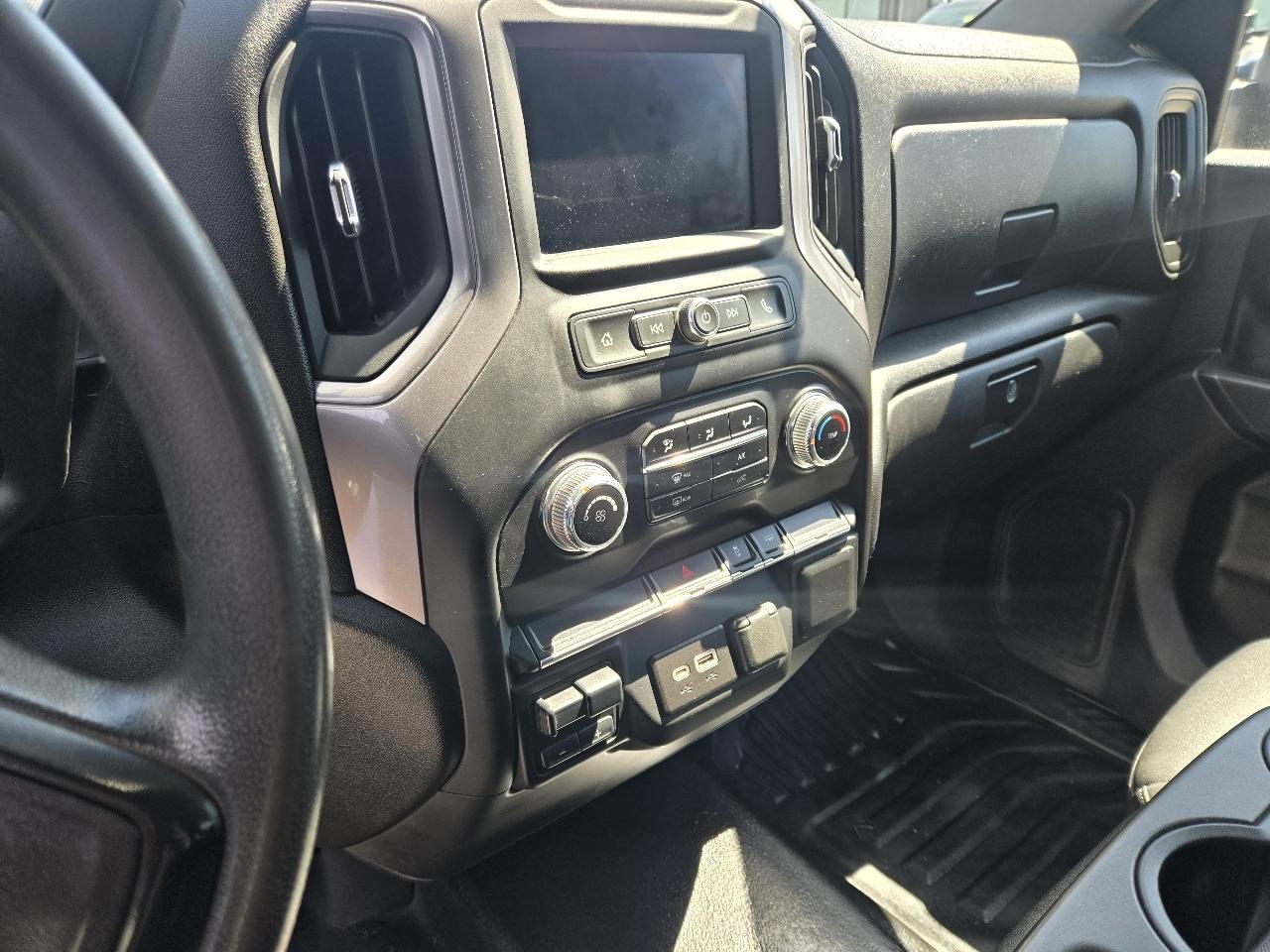 GMC Sierra 3500HD CC 2WD Crew Cab 177" WB, 60" CA Pro 2023