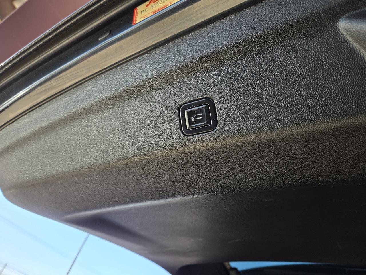 Chevrolet Tahoe 4WD 4dr Z71 2021