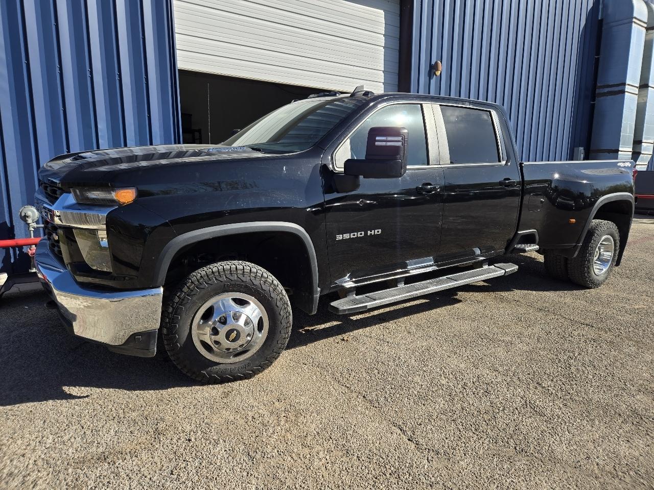 Chevrolet Silverado 3500HD 4WD Crew Cab 172" LT 2022